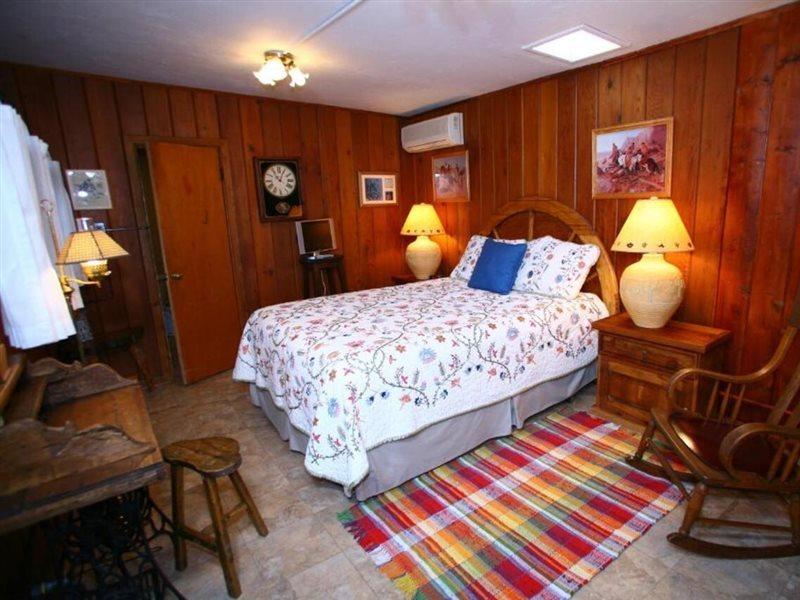 Sam Hughes Inn B&B Tucson Exterior photo