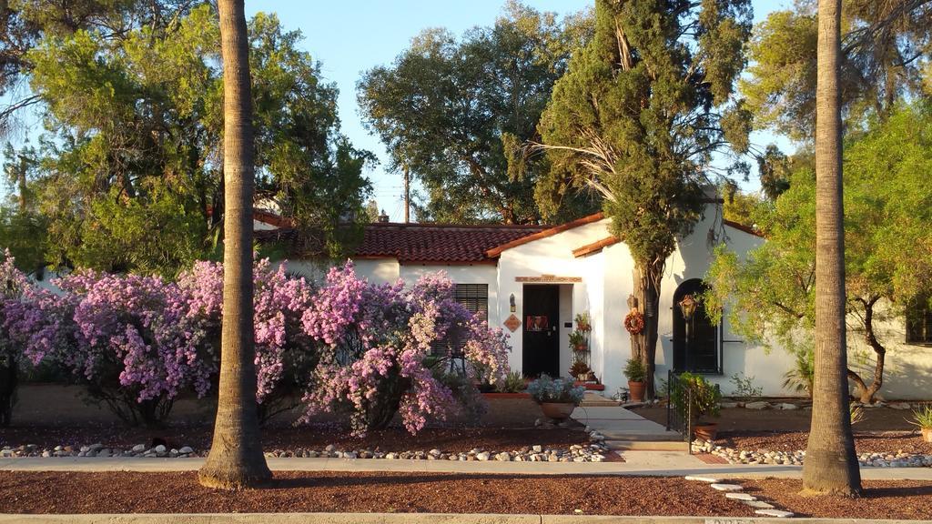 Sam Hughes Inn B&B Tucson Exterior photo
